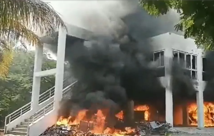 Demand for Maratha reserve fierce MLA Prakash Solanke residence and set fire to agitators