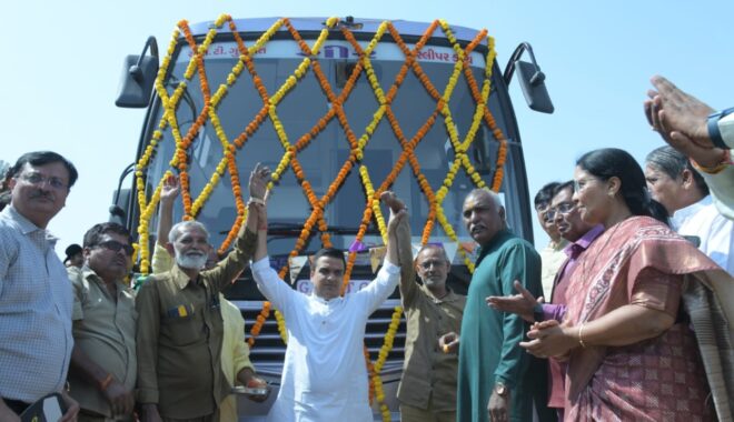301 new buses from Ahmedabad, more than 1800 buses put into service by ST Corporation in 14 months